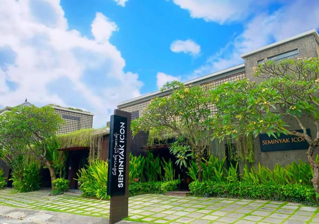 Villa Seminyak Icon - By Karaniya Experience - Chse Certified Indonesien
