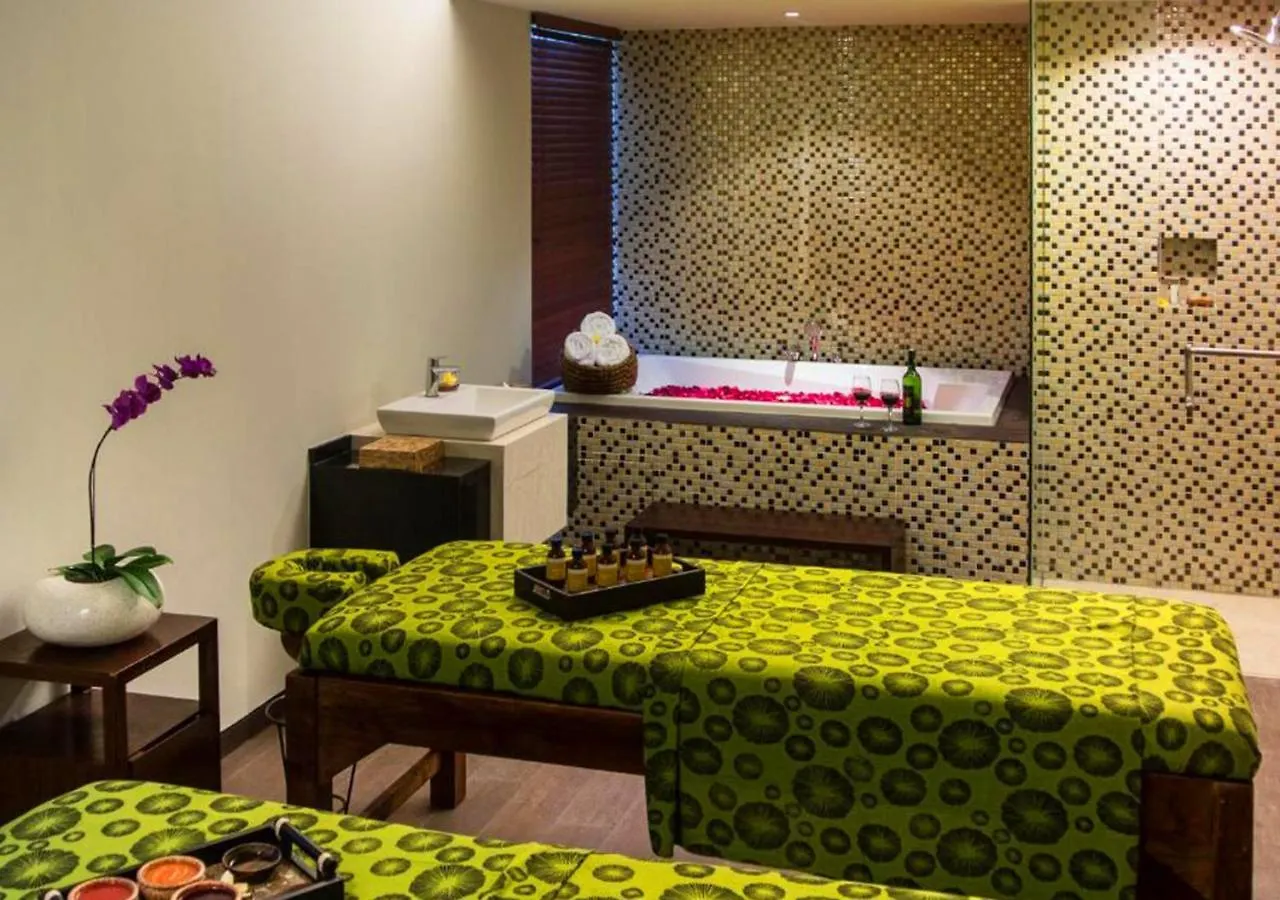 Villa Seminyak Icon - By Karaniya Experience - Chse Certified 0*,